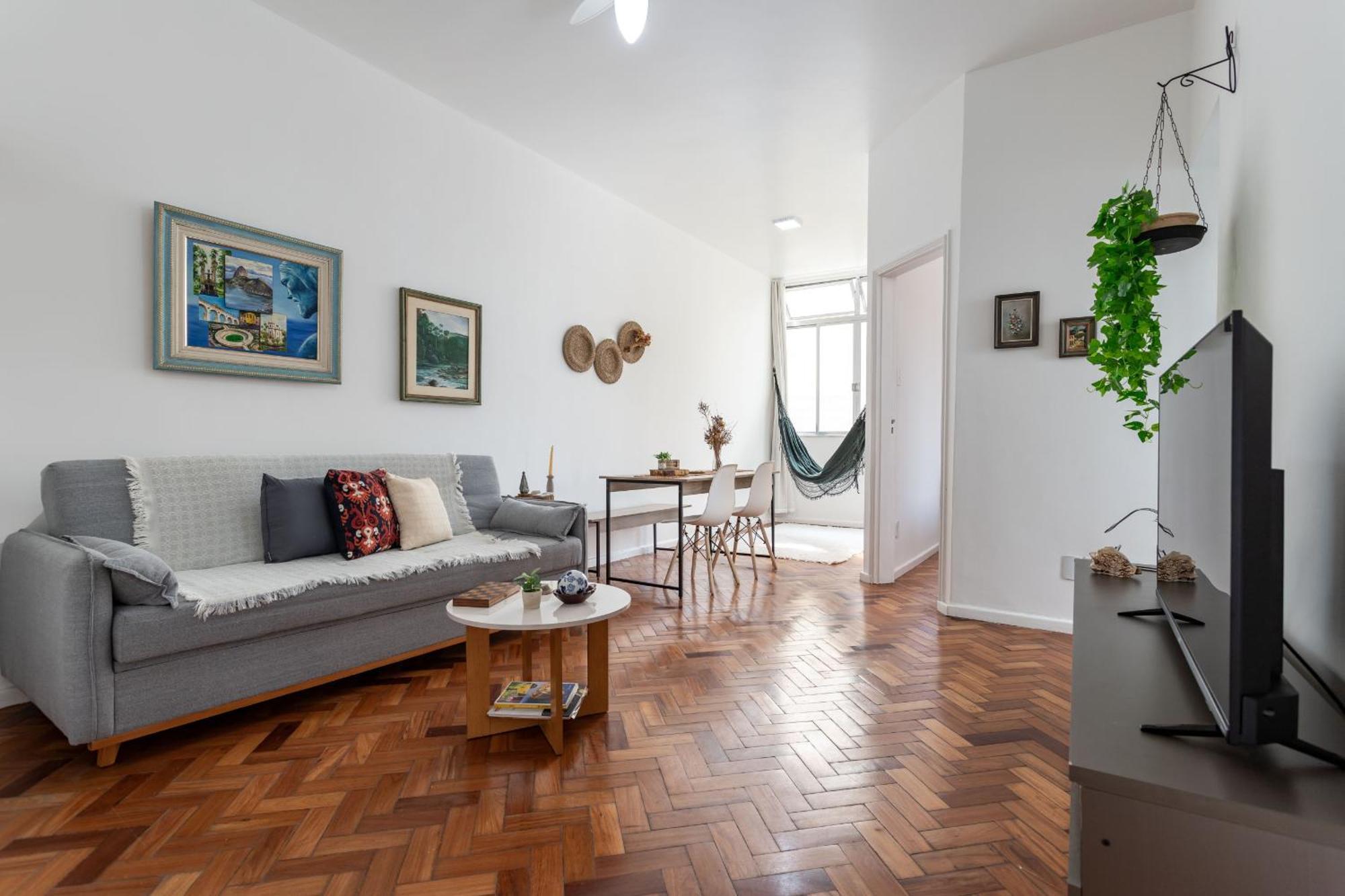 Apartamento 3 Minutos Da Do Leme - Gs501 Rio de Janeiro
